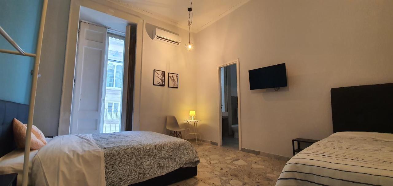Sofia Rooms نابولي المظهر الخارجي الصورة