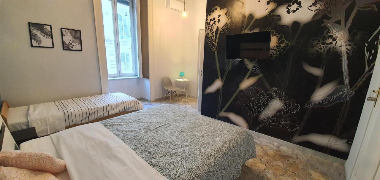 Sofia Rooms نابولي المظهر الخارجي الصورة