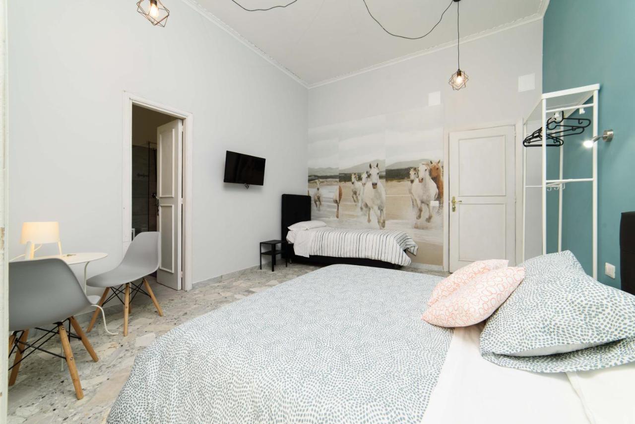 Sofia Rooms نابولي المظهر الخارجي الصورة