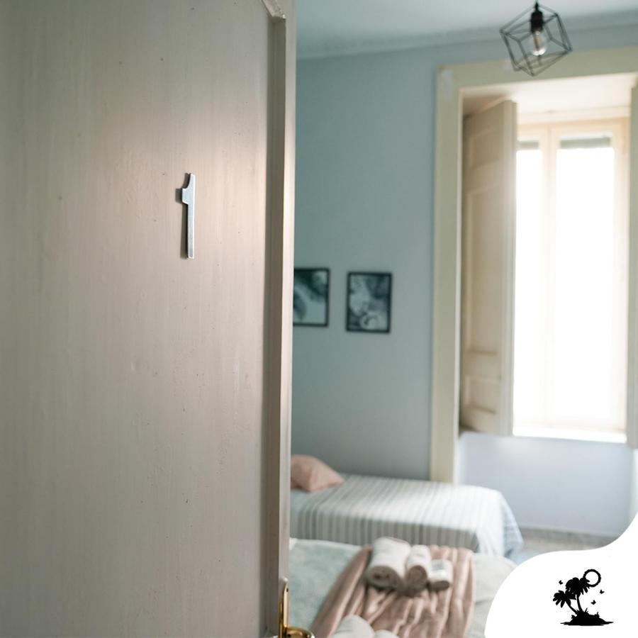 Sofia Rooms نابولي المظهر الخارجي الصورة