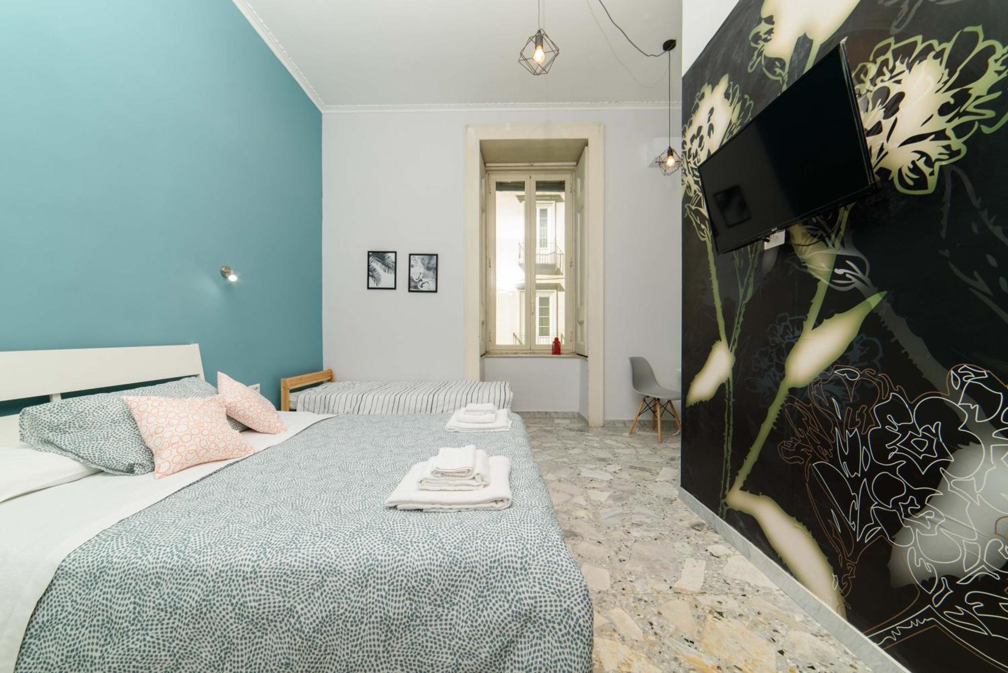 Sofia Rooms نابولي الغرفة الصورة